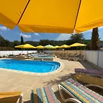 Le Petit Paradis Provencal *