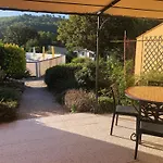 Le Petit Paradis Provencal
