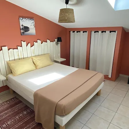 Le Petit Paradis Provencal *