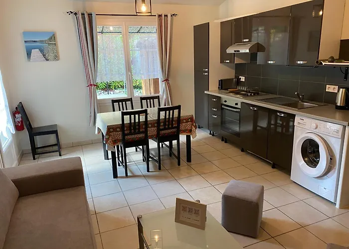 Le Petit Paradis Provencal Appartamento *