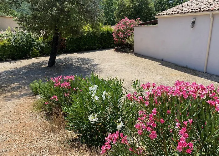 Le Petit Paradis Provencal Appartamento *